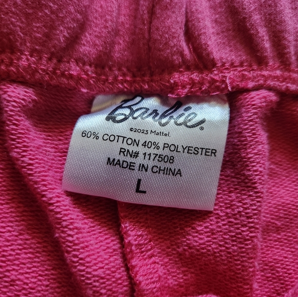 Shorts - Picture 3 of 3